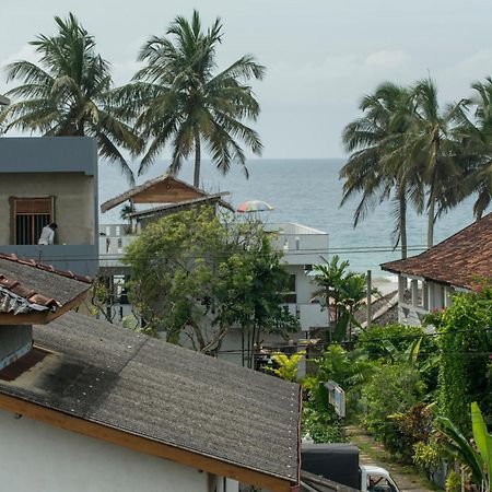 Indika'S Apartment Хиккадува Экстерьер фото