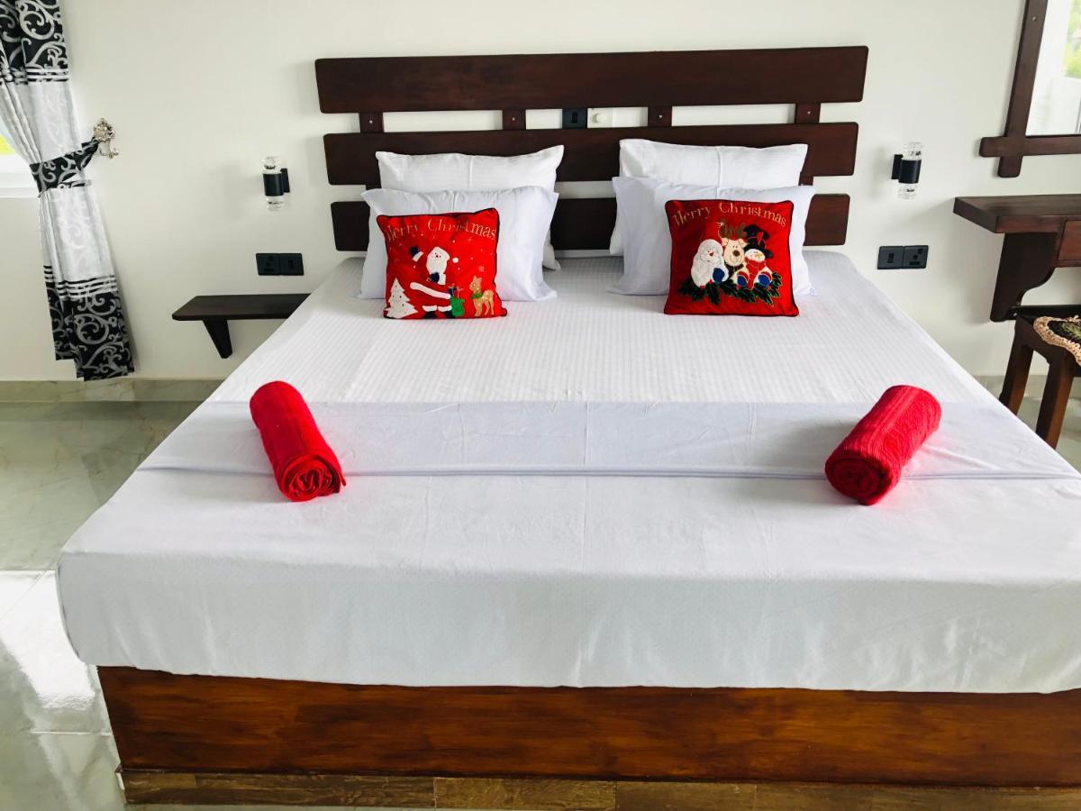 Indika'S Apartment Хиккадува Экстерьер фото