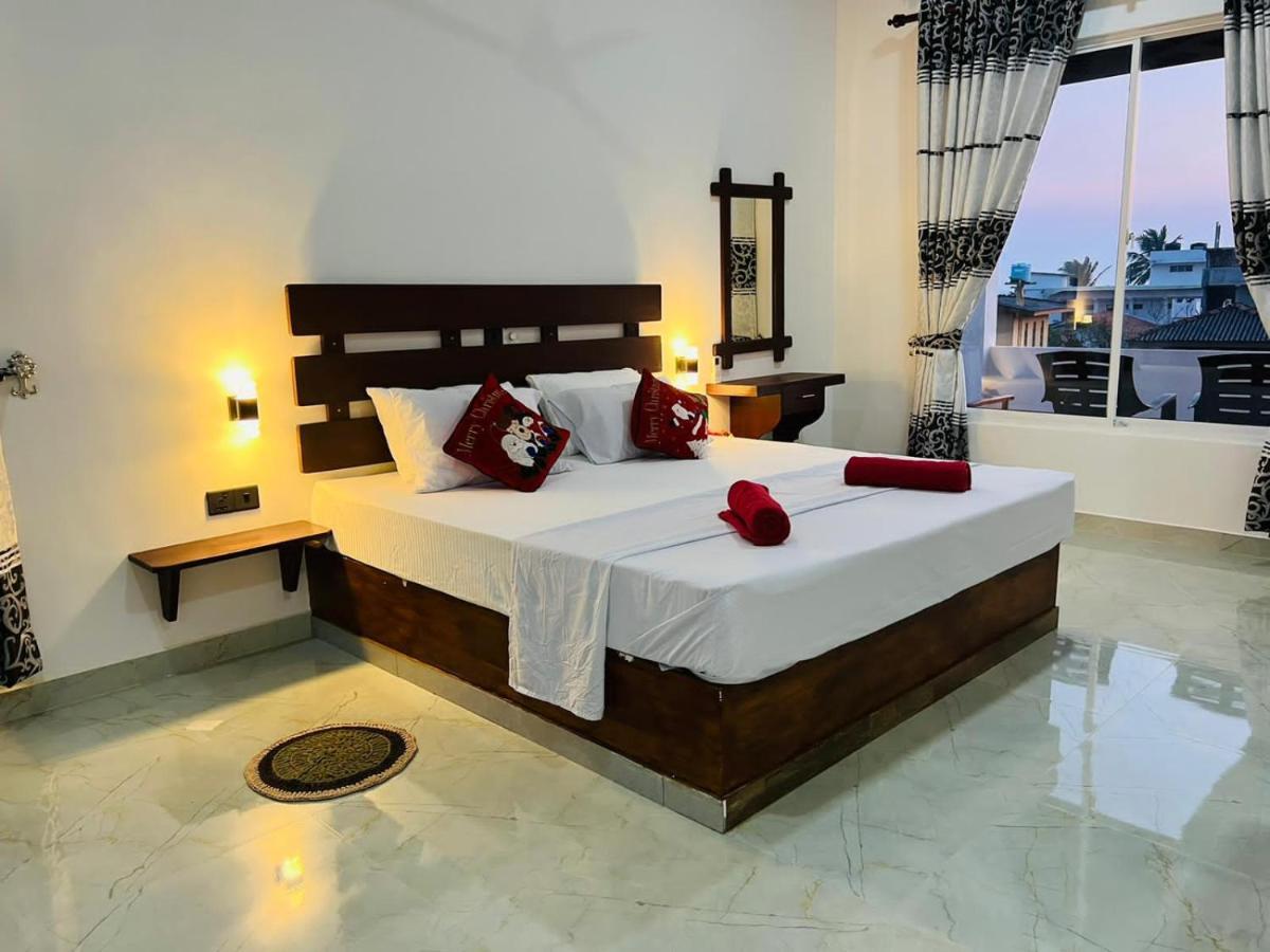 Indika'S Apartment Хиккадува Экстерьер фото