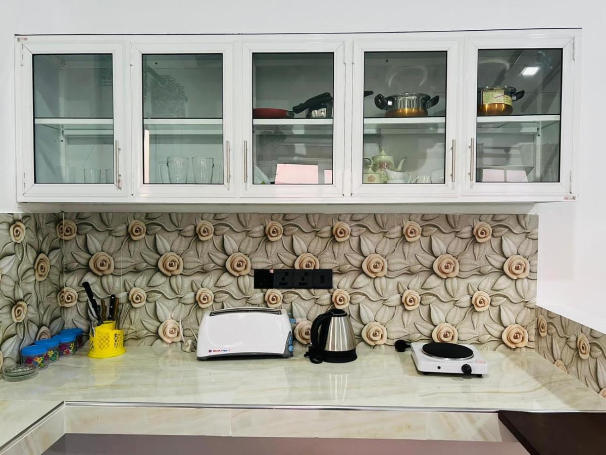 Indika'S Apartment Хиккадува Экстерьер фото