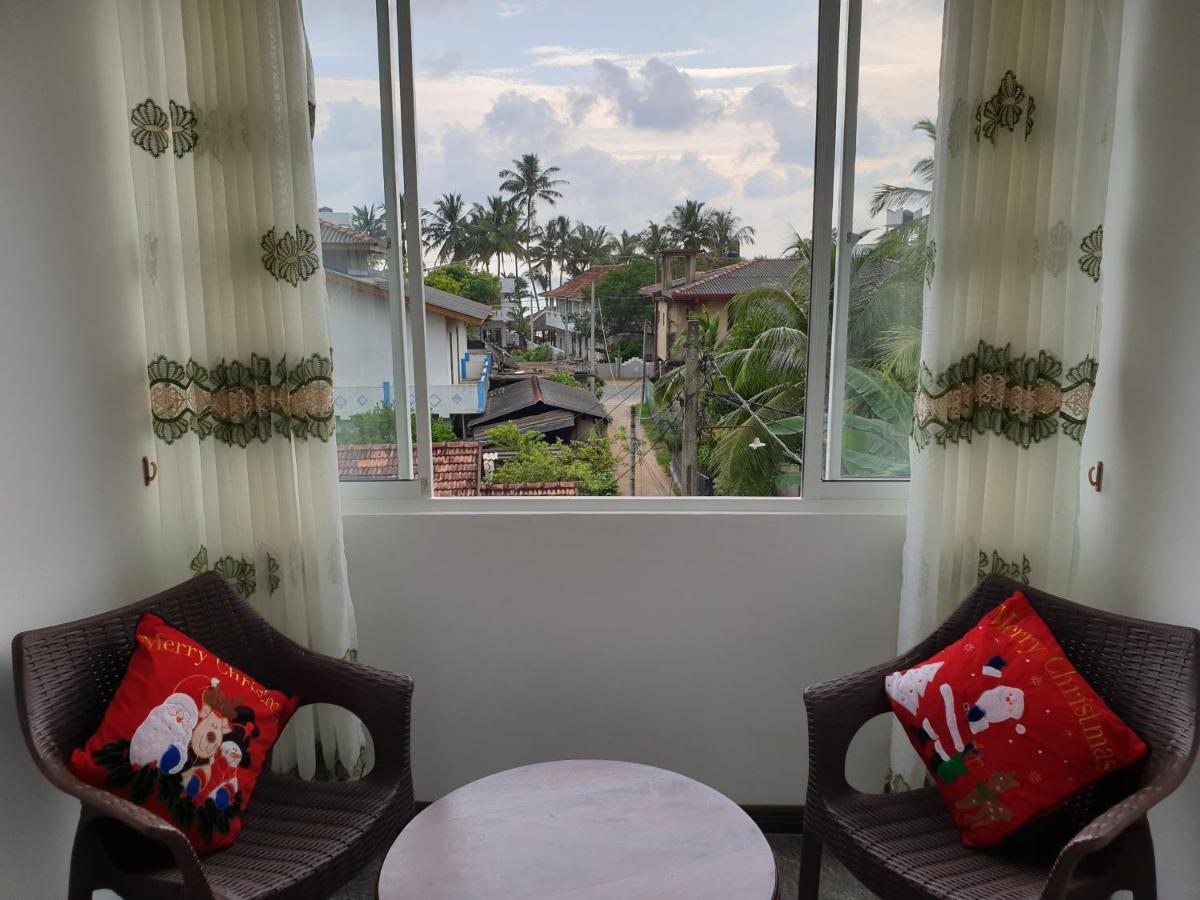 Indika'S Apartment Хиккадува Экстерьер фото